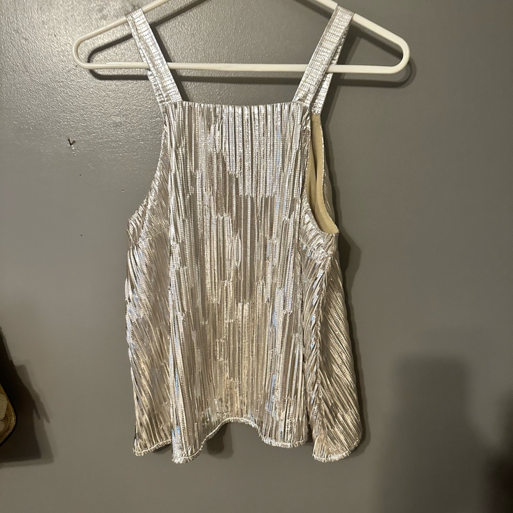 Meavo top gold